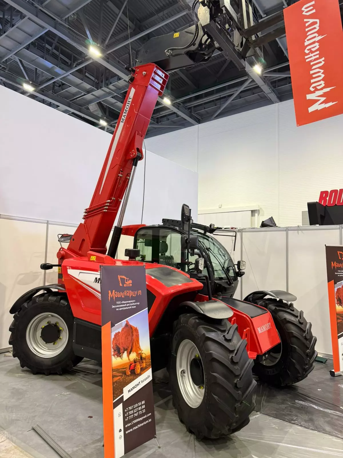 MAMONT MLT738, Телескопические погрузчики