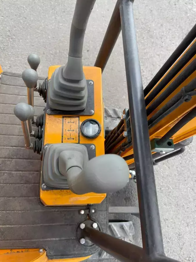 Rhinoceros XN10