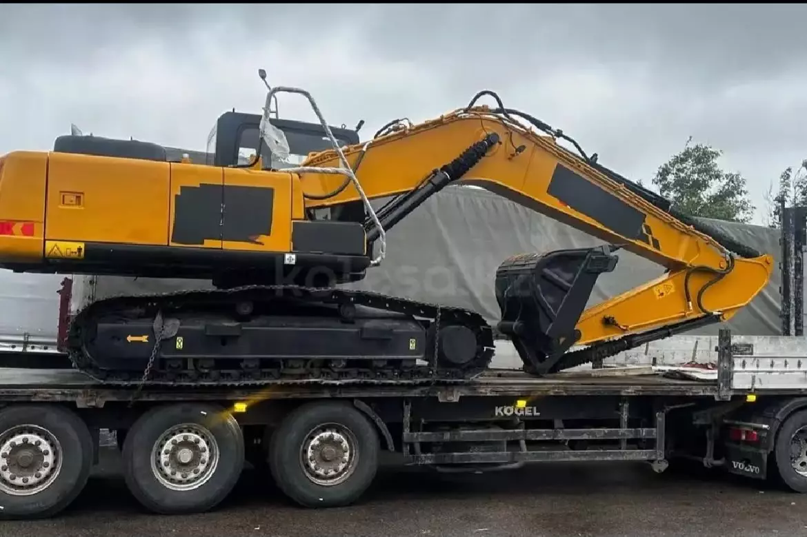 Sany SY215C, Гусеничные экскаваторы
