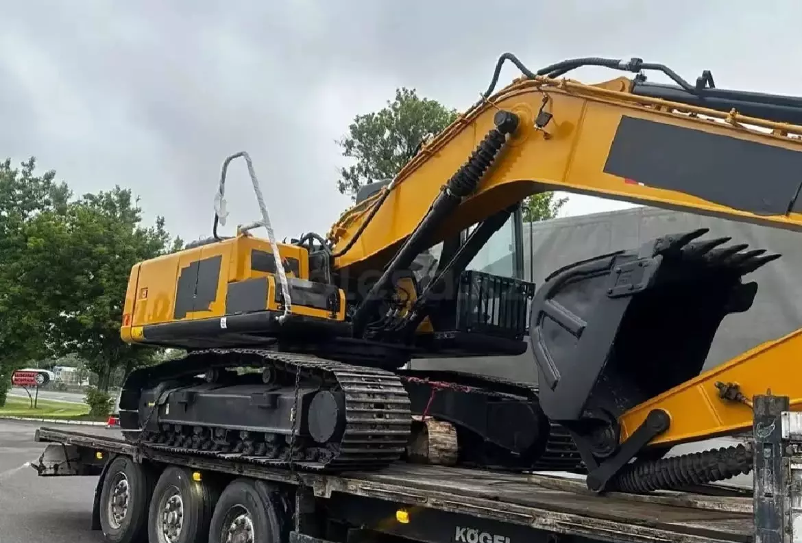 Sany SY215C, Гусеничные экскаваторы