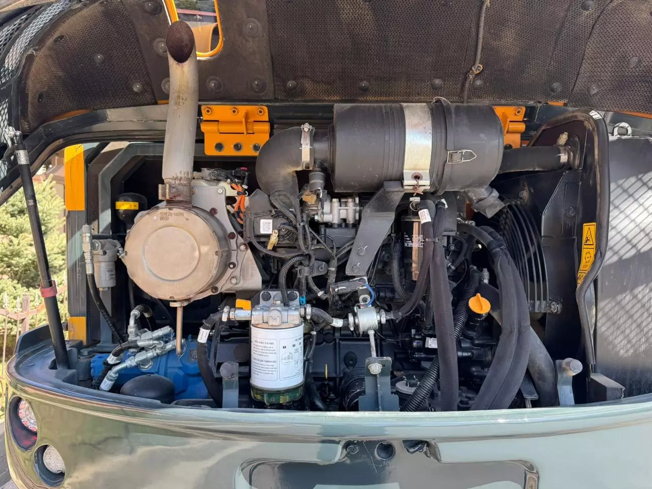 HYUNDAI HW60, Колесные экскаваторы