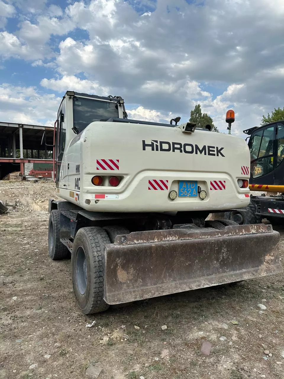 Hidromek HMK 140W, Колесные экскаваторы