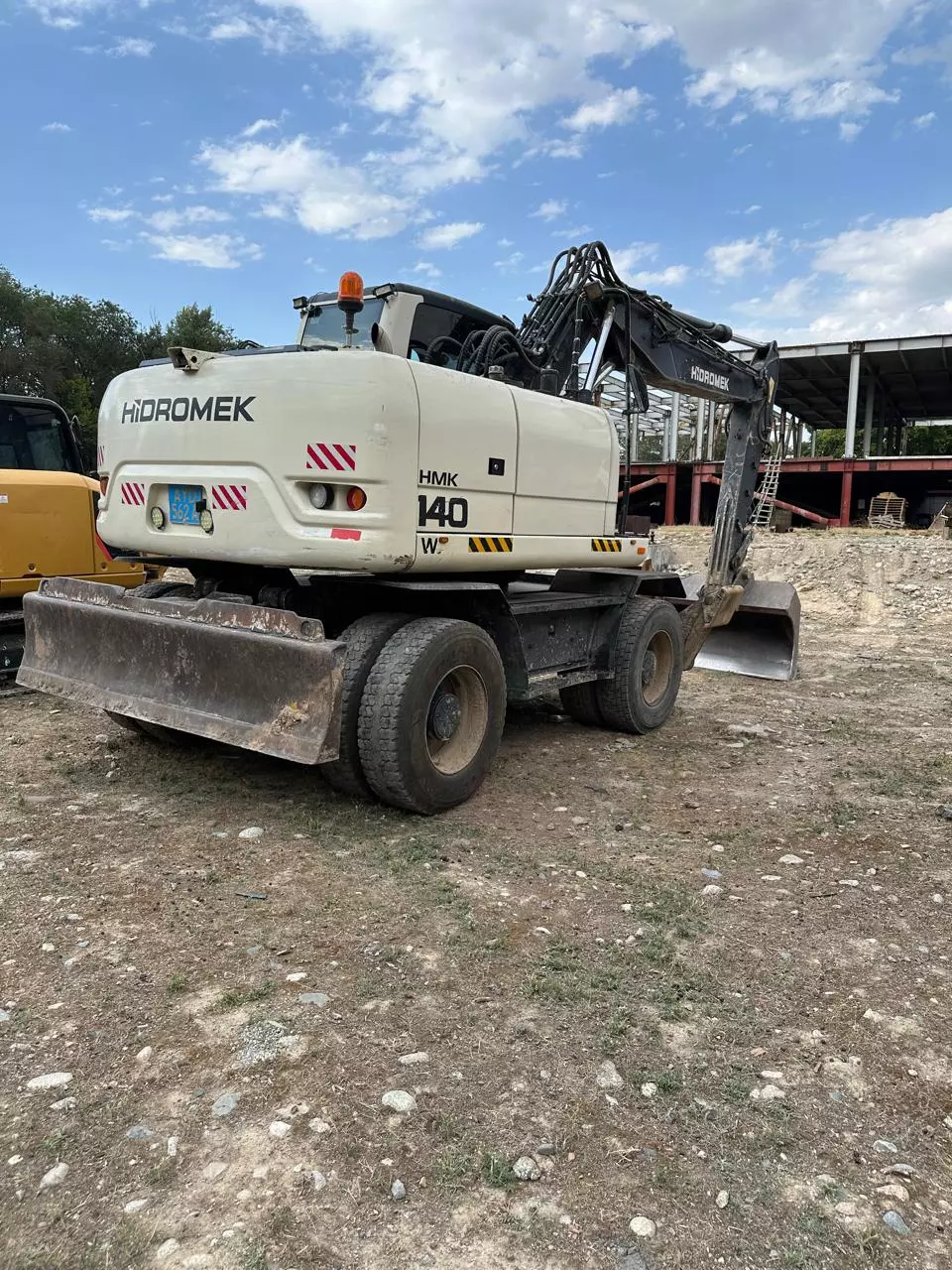 Hidromek HMK 140W, Колесные экскаваторы
