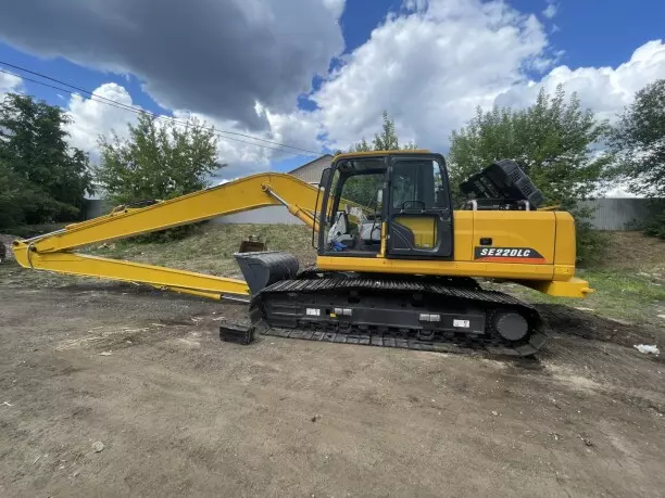 Shantui SE220LC, Гусеничные экскаваторы