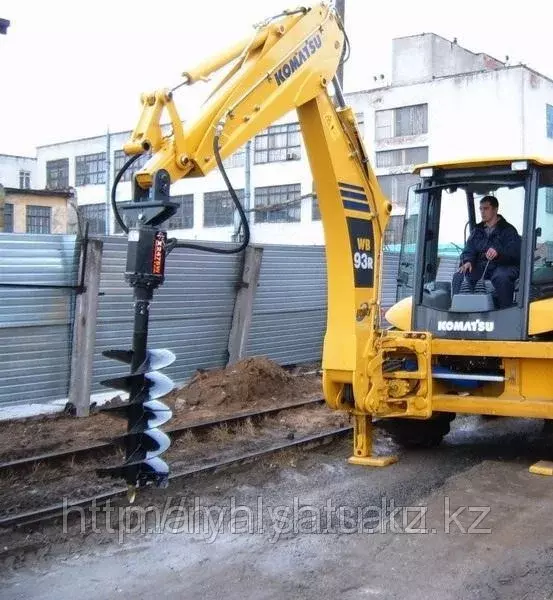 KOMATSU