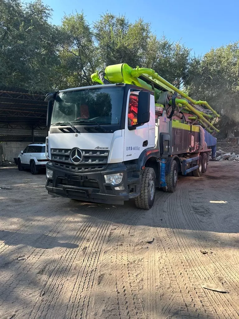 Mercedes-Benz 814, Автобетононасосы
