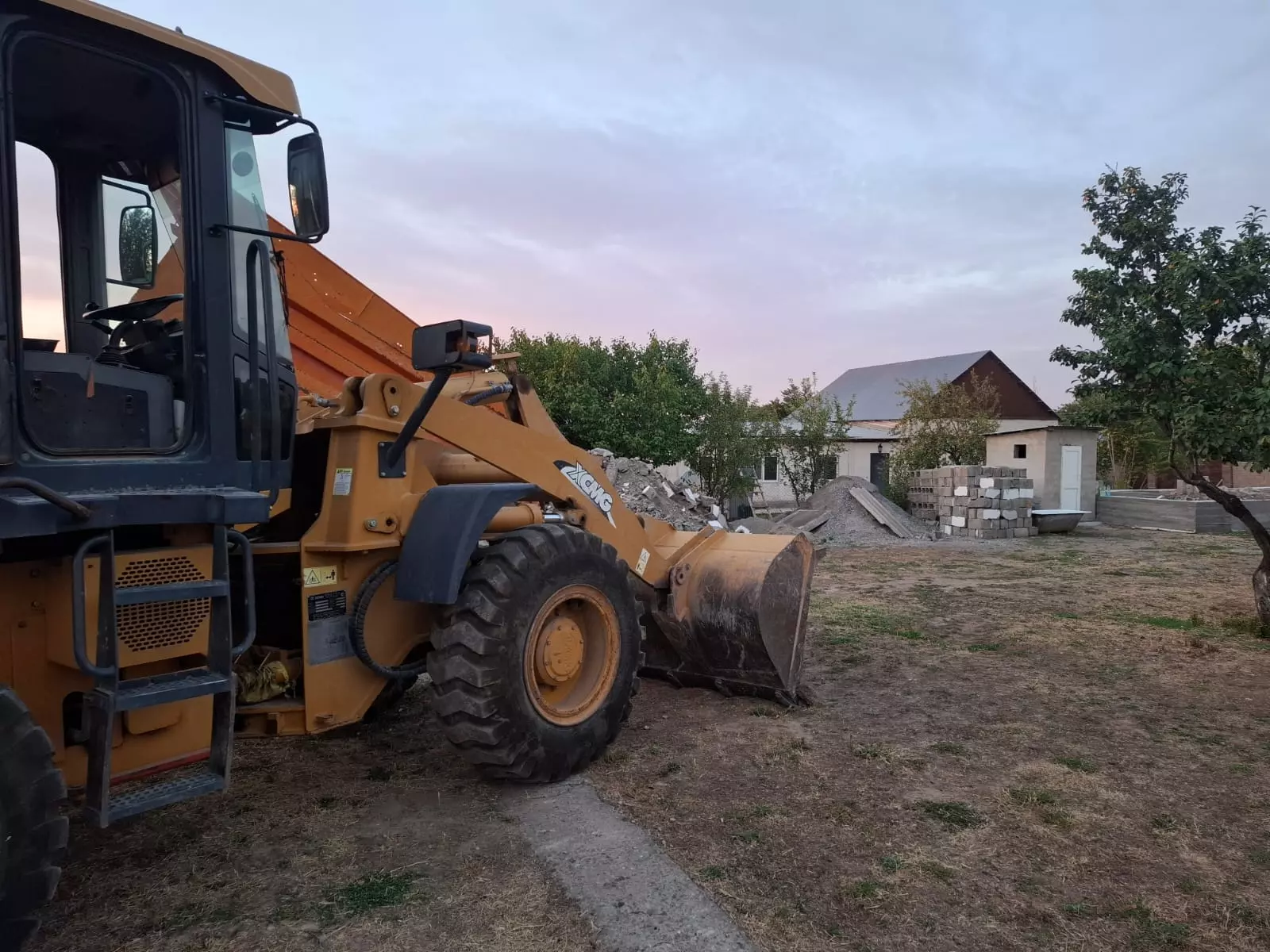 XCMG LW300FN, Фронтальные погрузчики