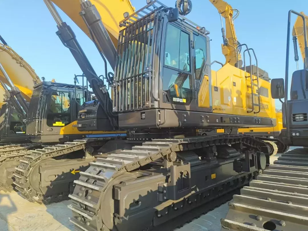 XCMG XE900GK, Гусеничные экскаваторы