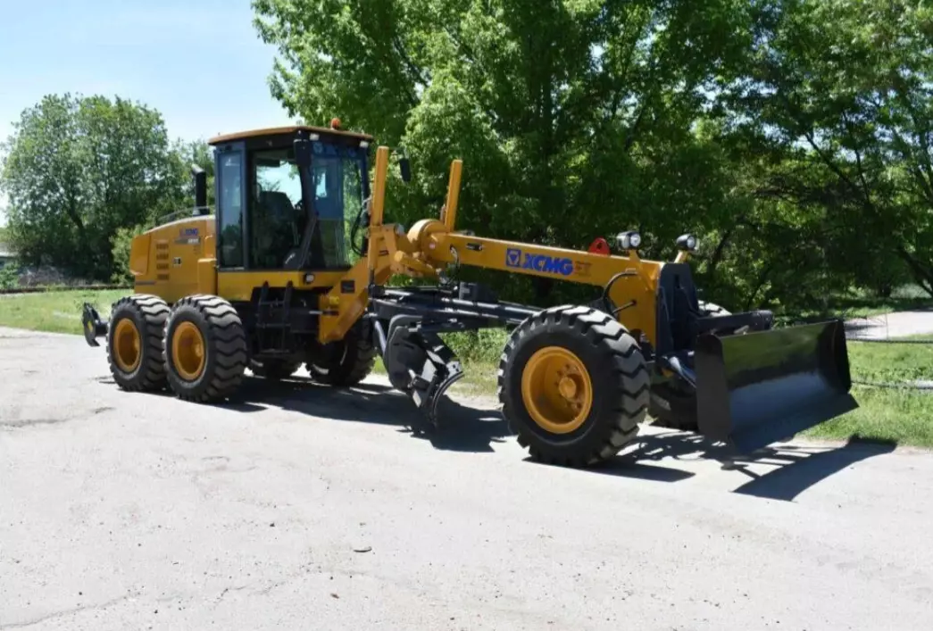 XCMG GR165, Грейдеры