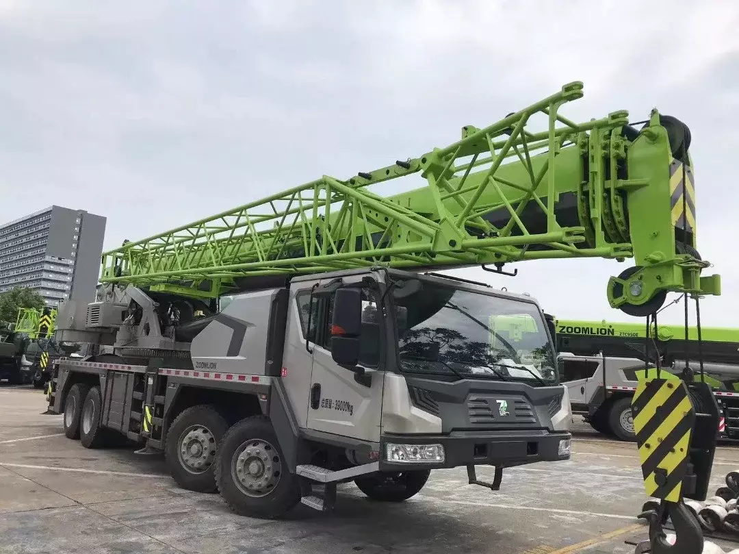 Zoomlion ZTC251V451, Автокраны