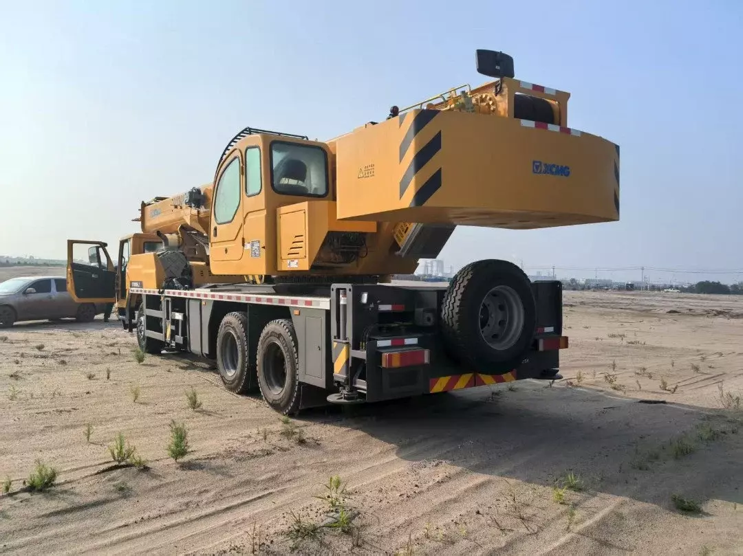 XCMG ZTC300, Автокраны