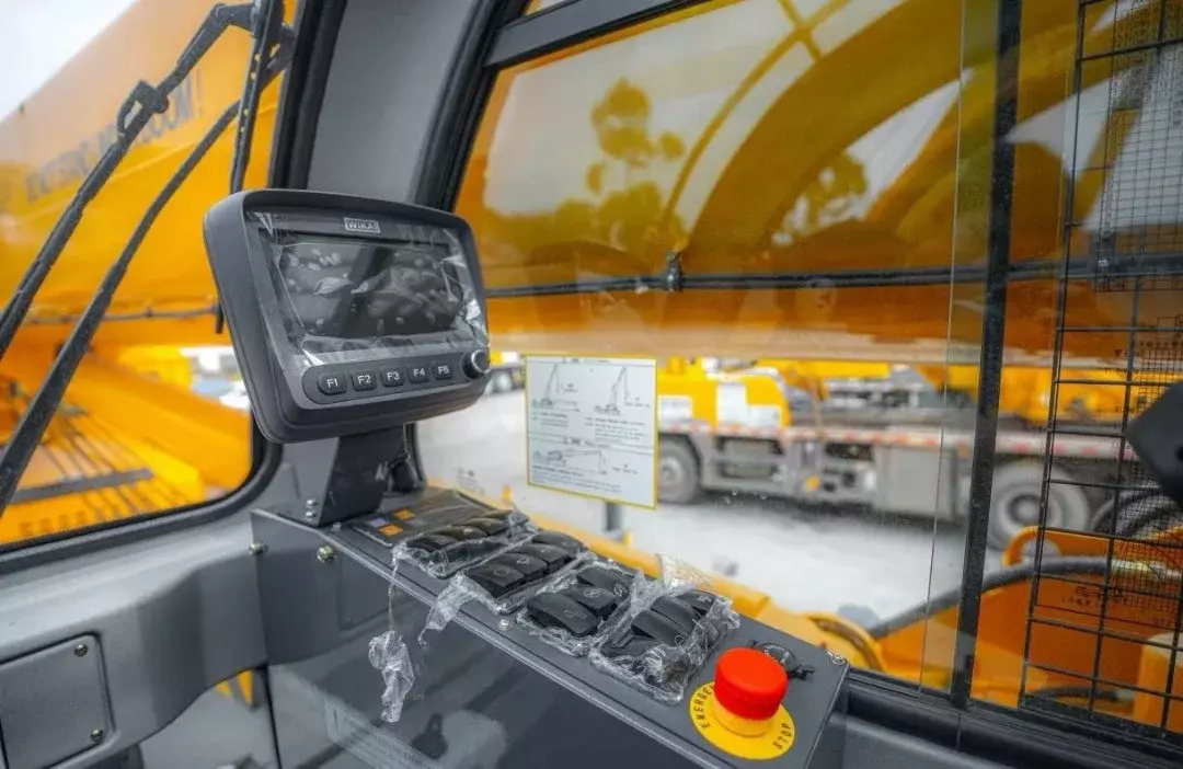 XCMG QY25K5D_5, Автокраны