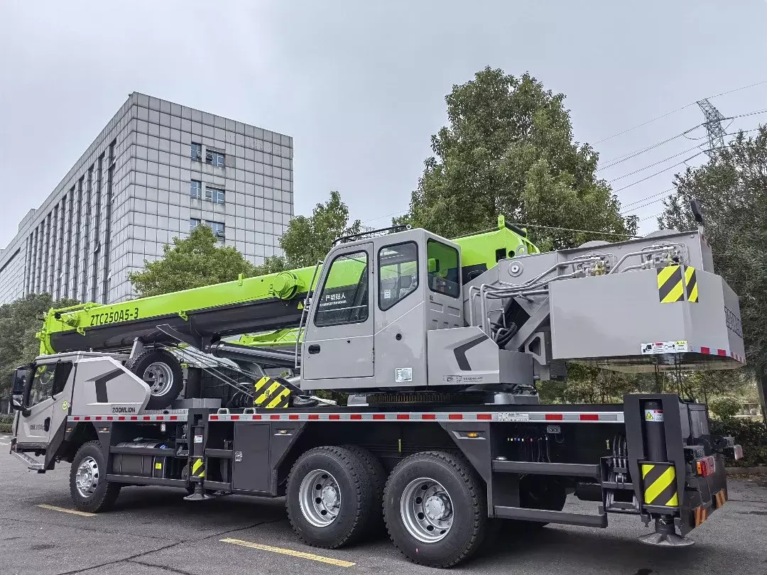 Zoomlion ZTC251V451, Автокраны