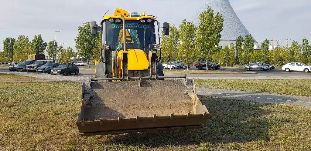 JCB