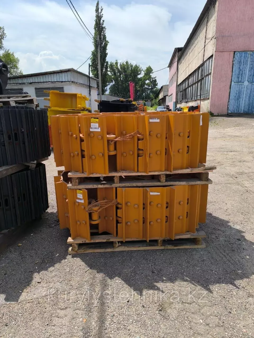 Гусеницы в сборе для бульдозера Shantui SD32. Код: 175-32-01461