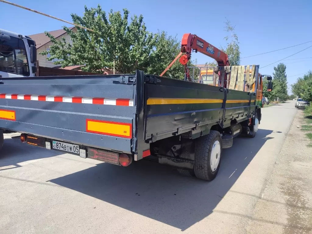 Unic UR-V340, Краны-манипуляторы