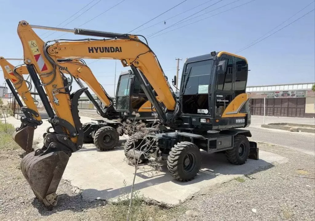 HYUNDAI