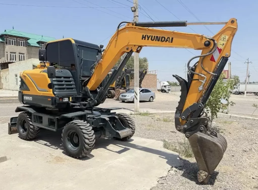 HYUNDAI
