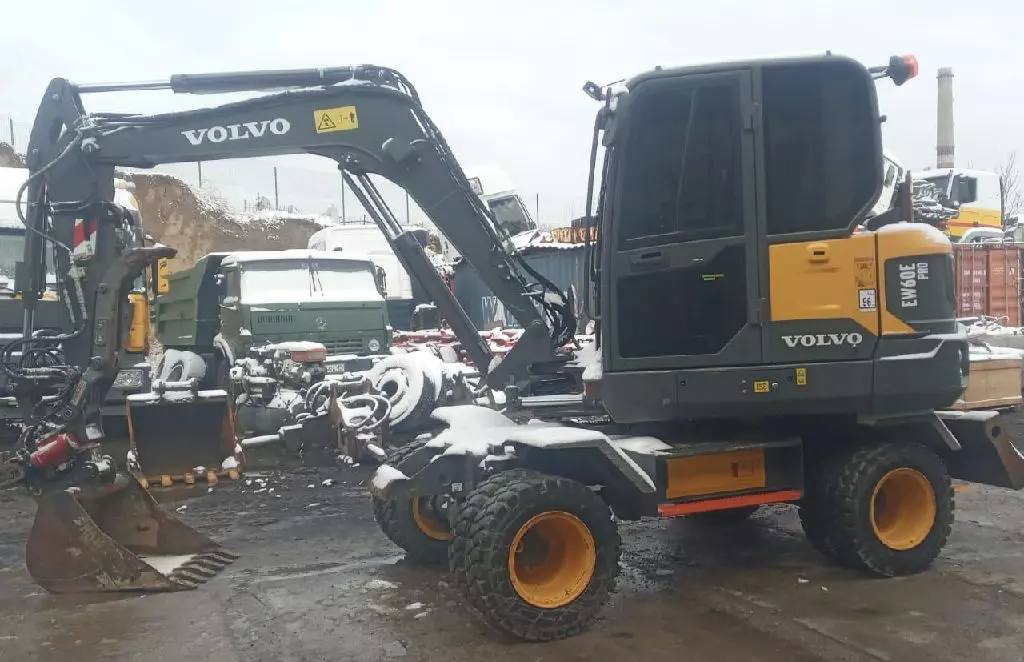 VOLVO
