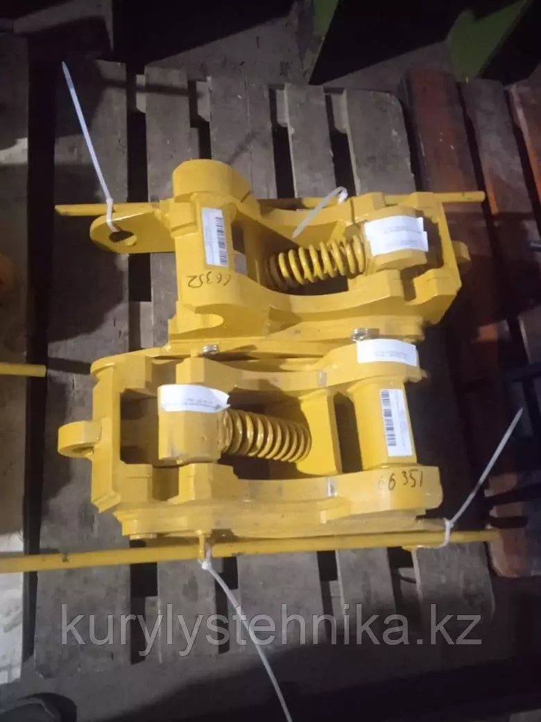Быстросъём (quick coupler) для экскаватора-погрузчика Caterpillar 428,432,434,444. Код: QWP-46