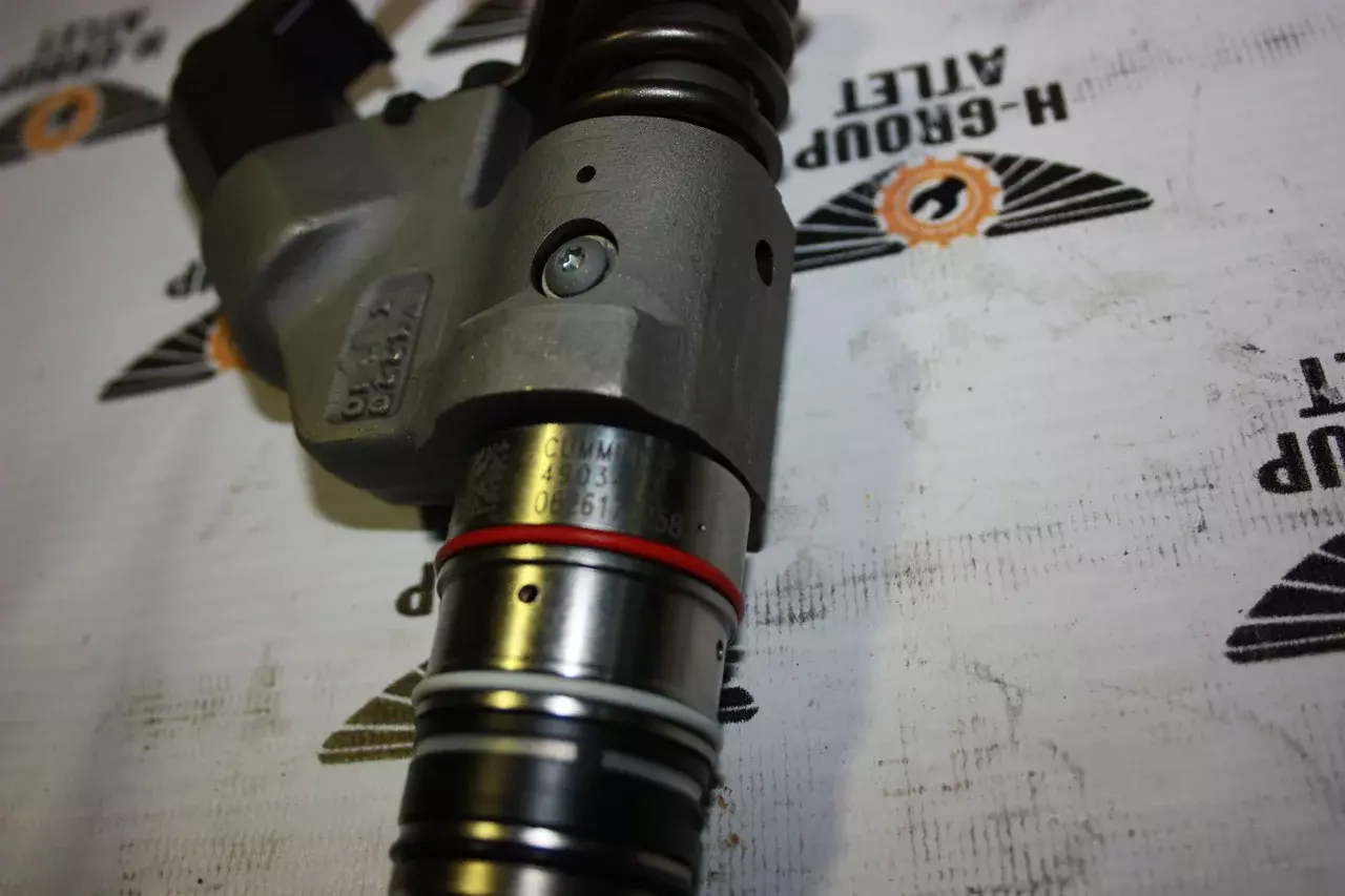 Форсунка топливная для Cummins - 4903472