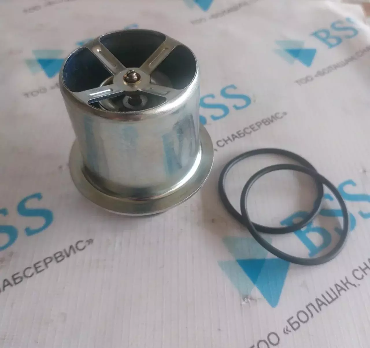 Термостат Cummins 3968559 двигателя 6CT Код: 3968559