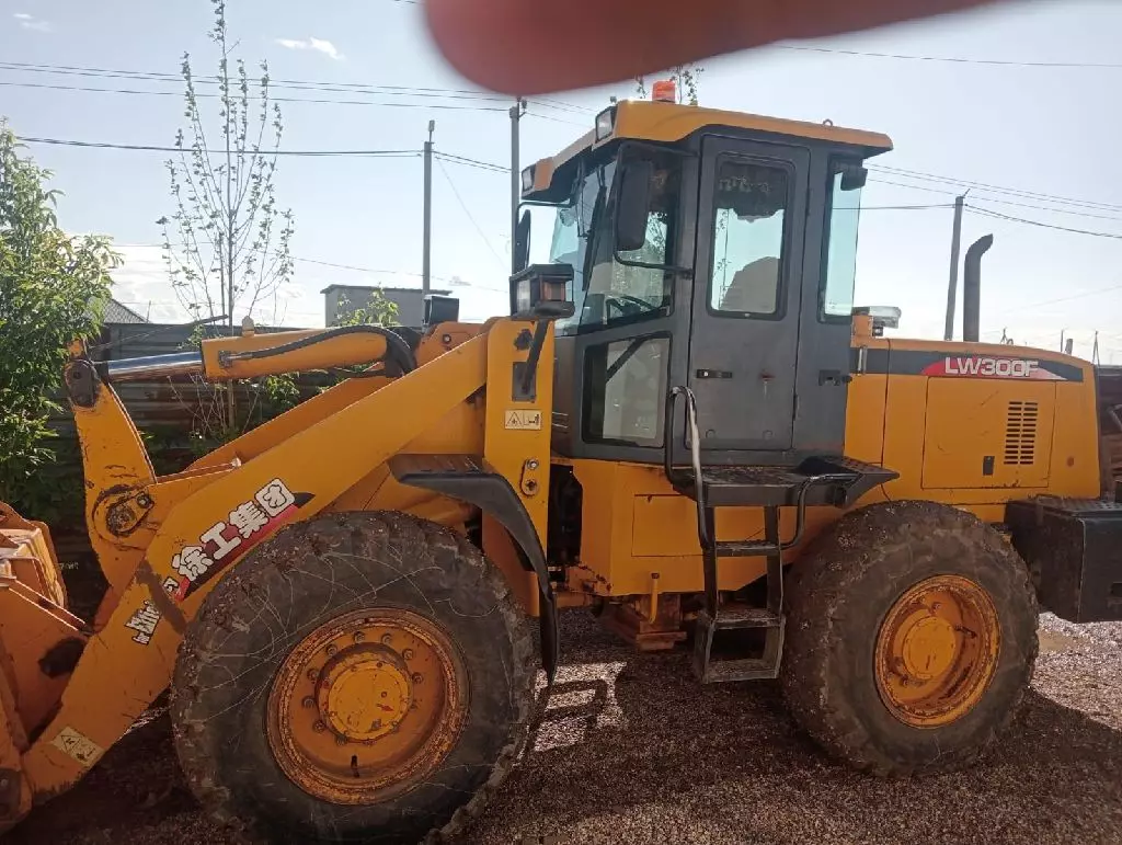 XCMG LW300, Фронтальные погрузчики