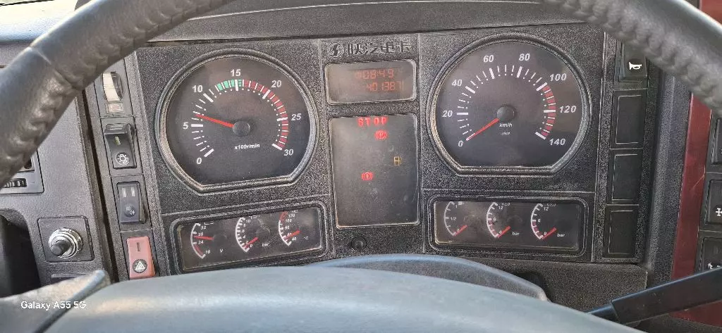 SHACMAN F3000 4х2, Самосвалы