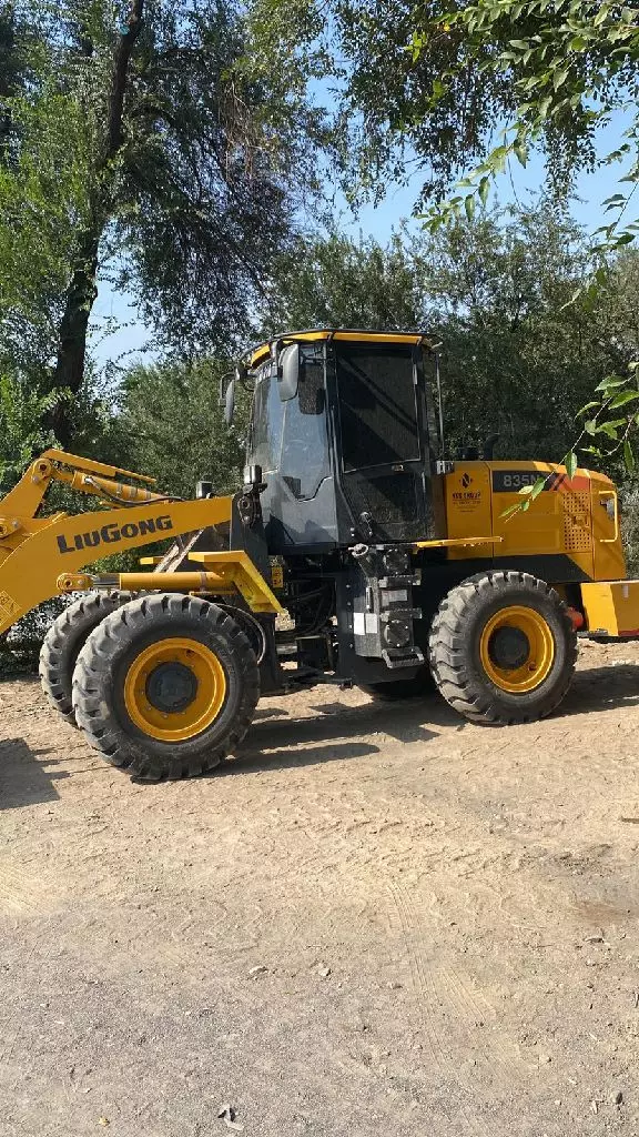 LiuGong CLG835N (JOY), Фронтальные погрузчики