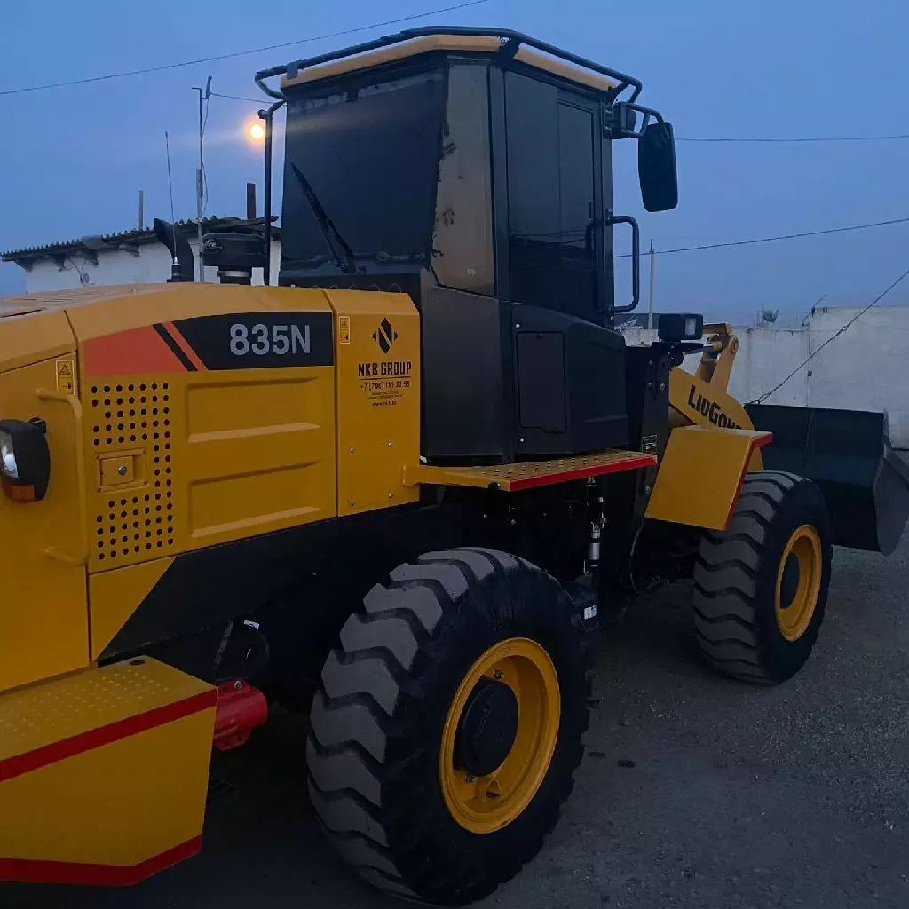 LiuGong CLG835N (JOY), Фронтальные погрузчики