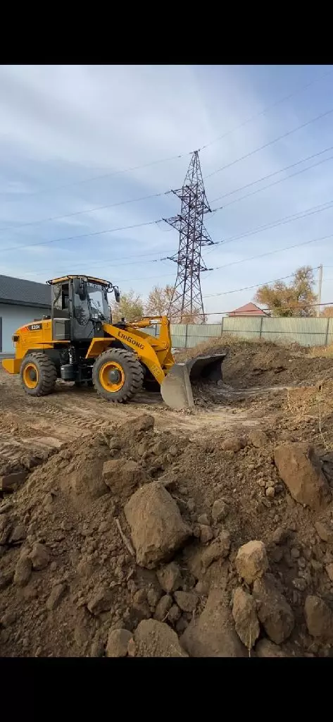 LiuGong CLG835N (JOY), Фронтальные погрузчики