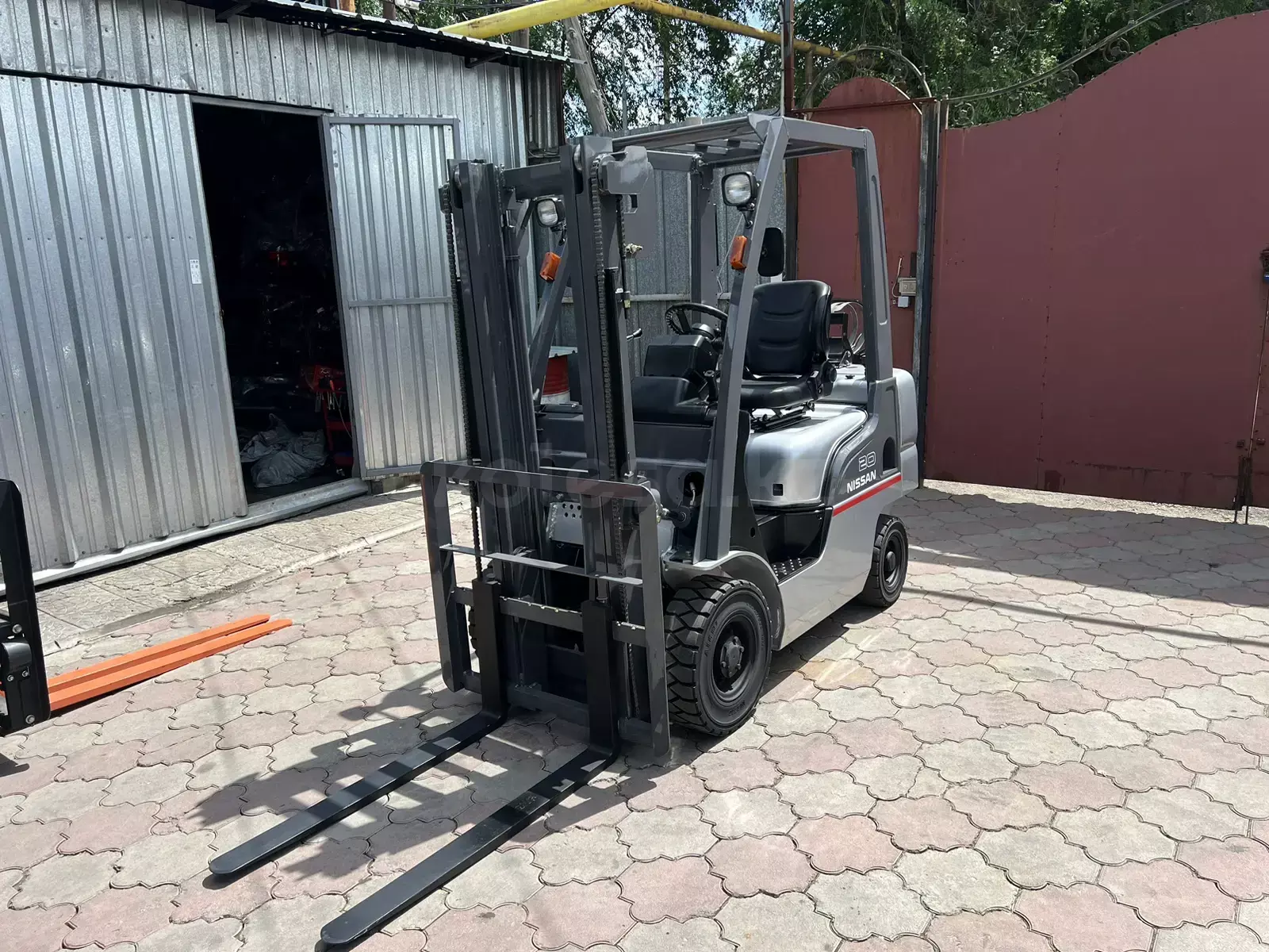 NISSAN FG20