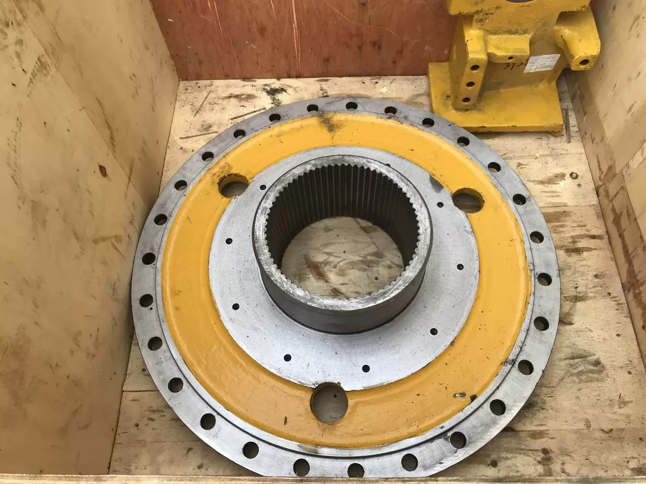 Ступица/тарелка Komatsu 175-27-31394