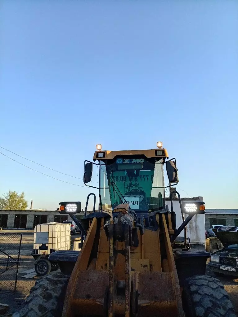 XCMG LW300F, Мини-погрузчики