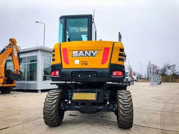 Sany SY65W, Колесные экскаваторы