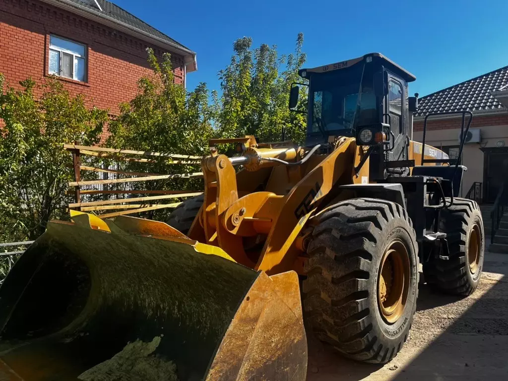 SEM 655D, Фронтальные погрузчики