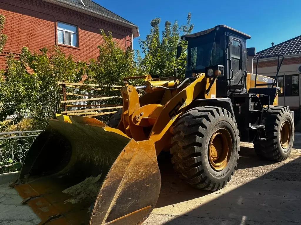 SEM 655D, Фронтальные погрузчики