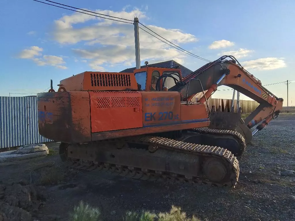 Kraneks EK 270lc, Гусеничные экскаваторы