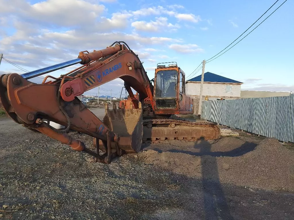 Kraneks EK 270lc, Гусеничные экскаваторы