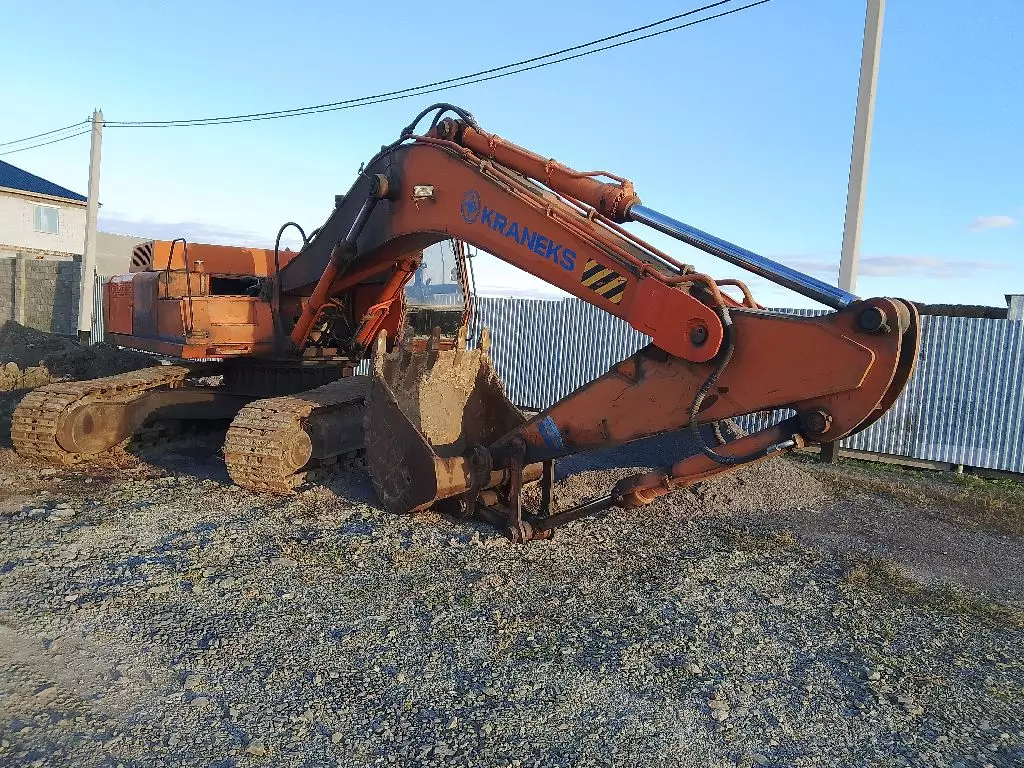 Kraneks EK 270lc, Гусеничные экскаваторы