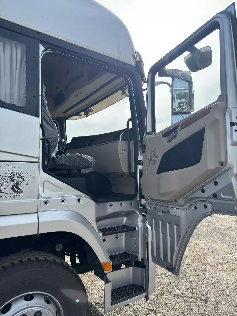Shacman X5000, Тягачи седельные