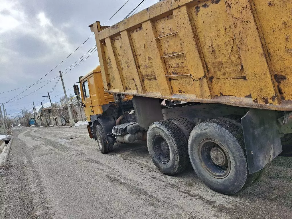Shacman SX3251