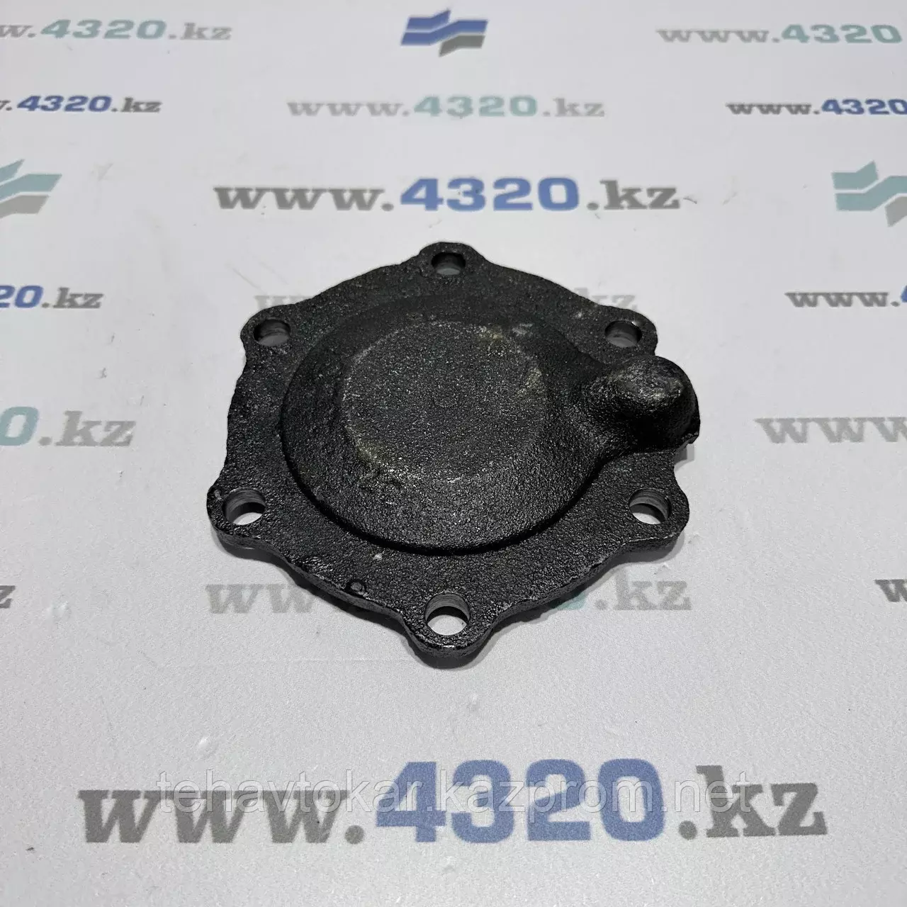 Крышка стакана подшипника Код: 375-2402135