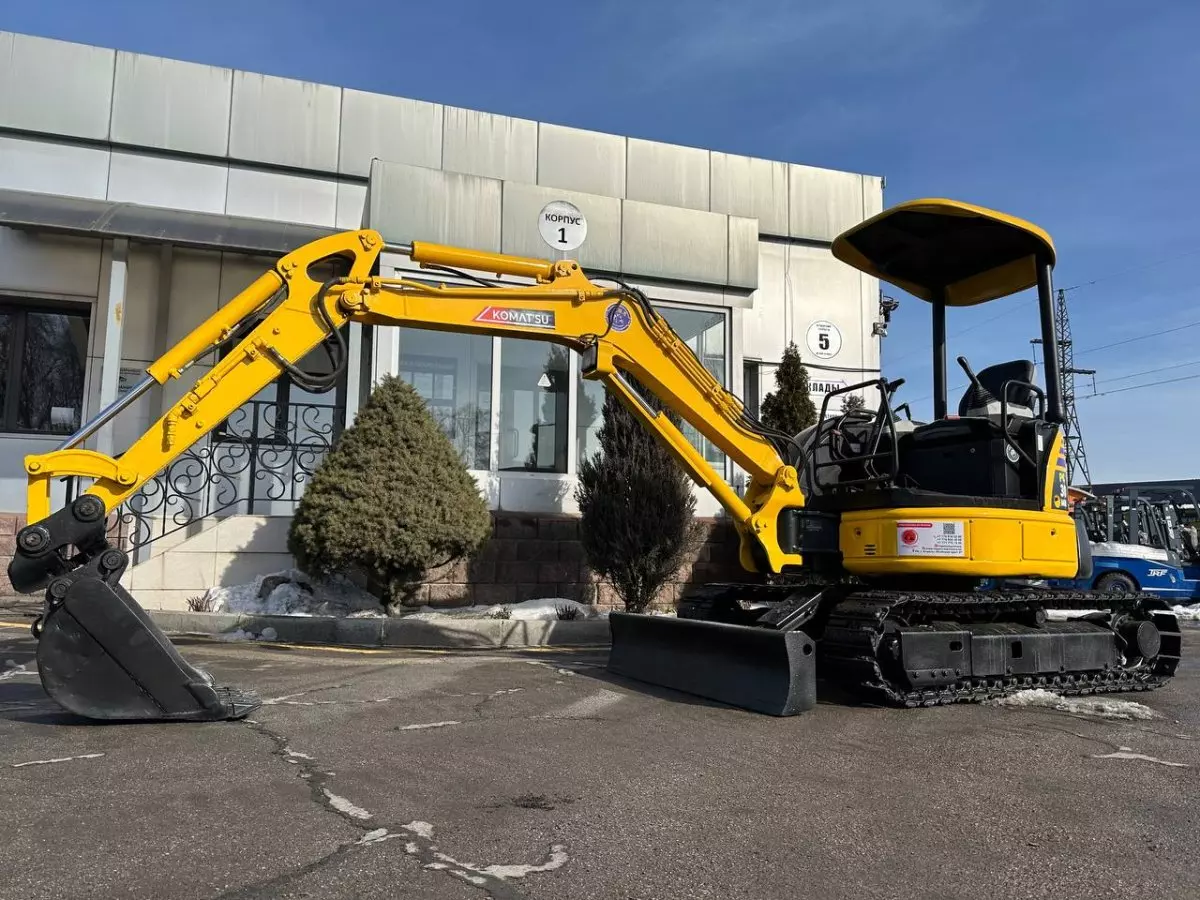 Komatsu PC30 MR - 3, Мини-экскаваторы