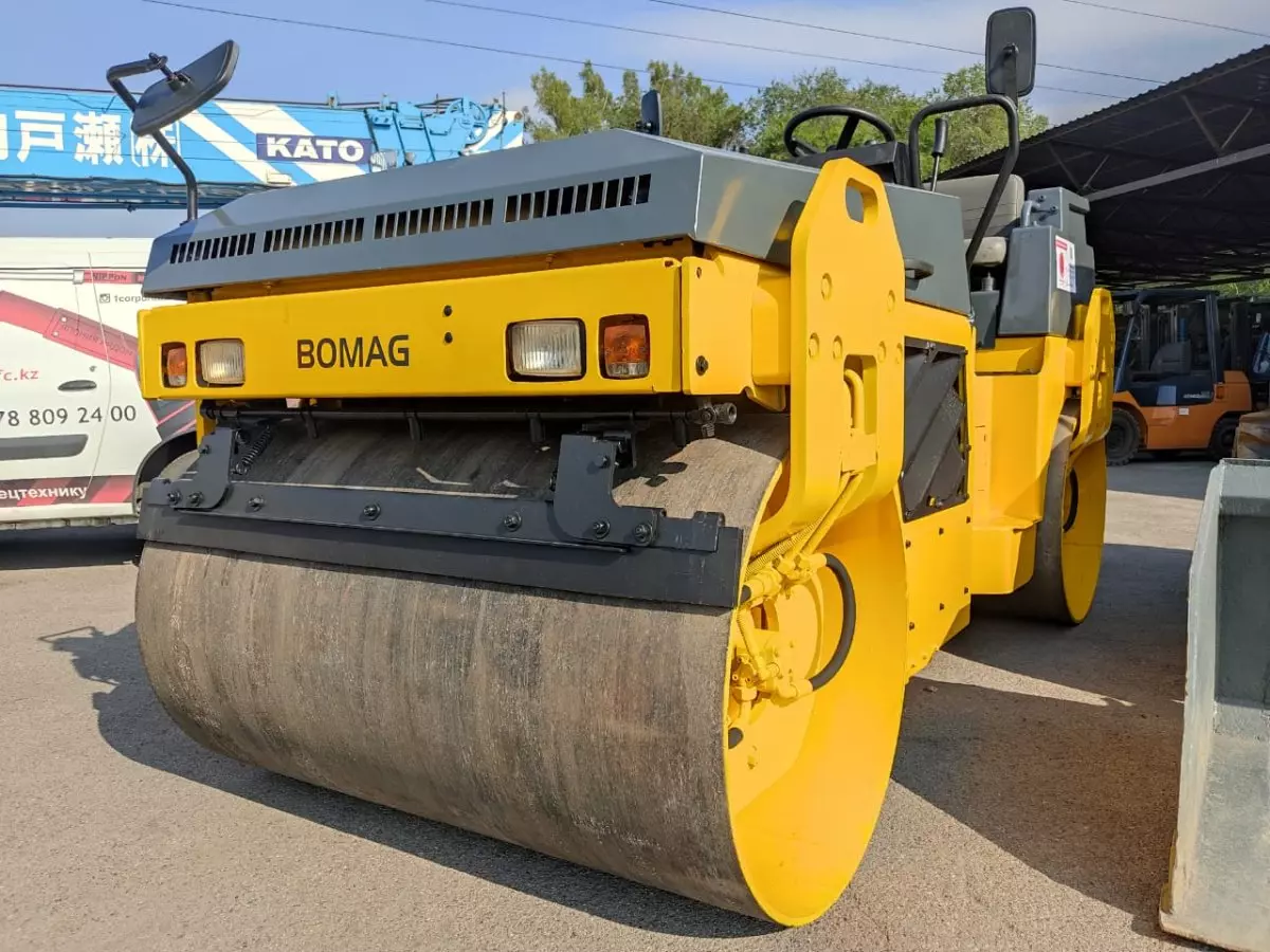 Bomag BW131, Каток