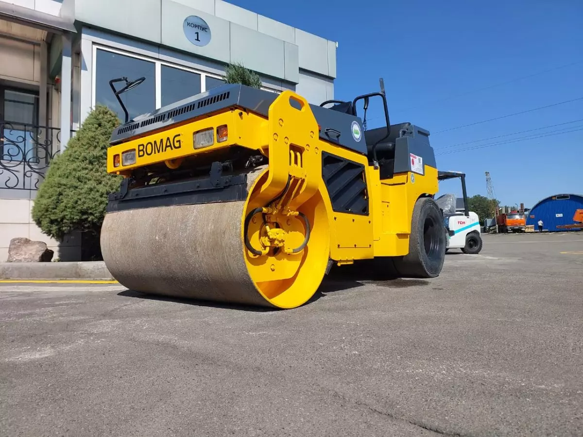 Bomag BW131, Каток