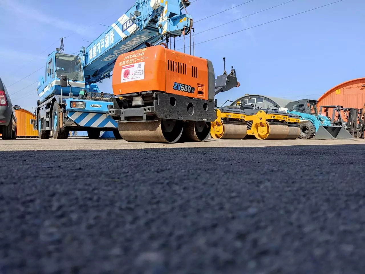 HITACHI ZV550W, Каток