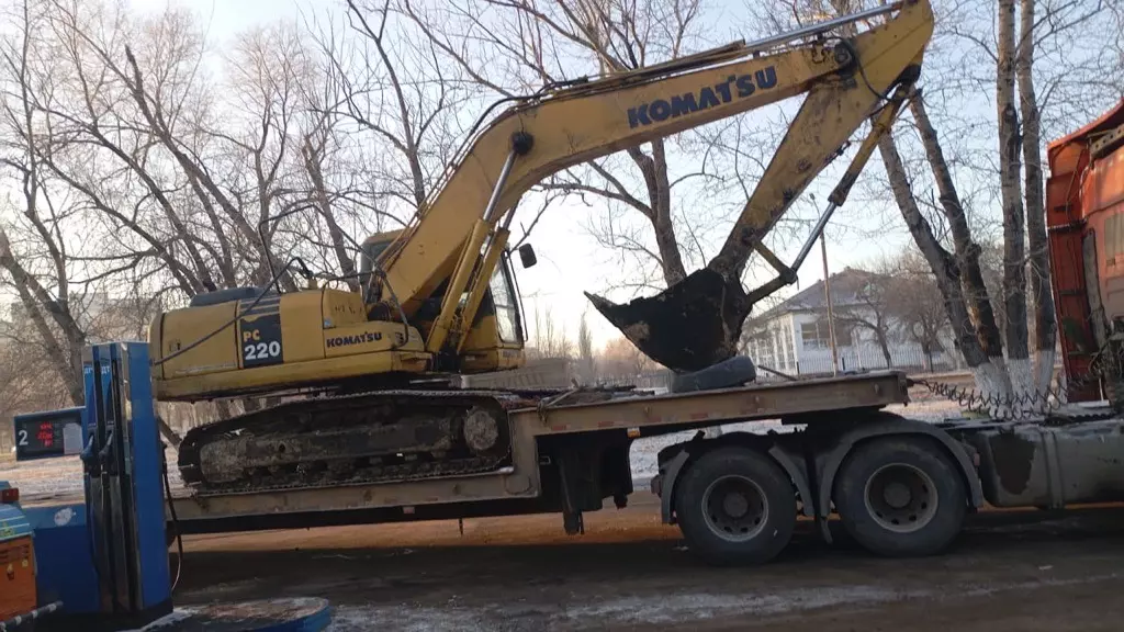 KOMATSU
