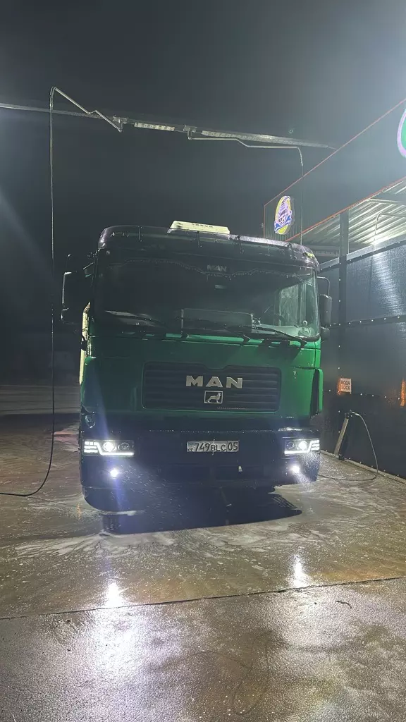 MAN
