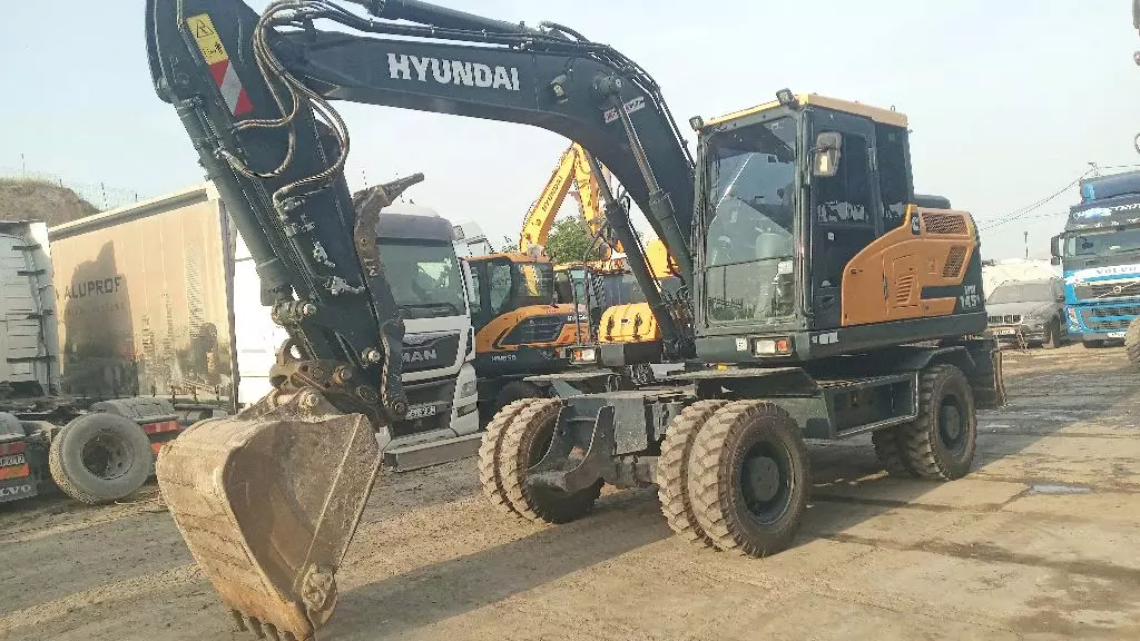 Hyundai hw145, Колесные экскаваторы